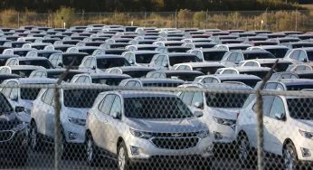 Venda de veículos cresce 12% em 2023, aponta Fenabrave