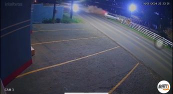 Vídeo mostra momento em que carro sai da pista e mata bebê de 11 meses em Reserva