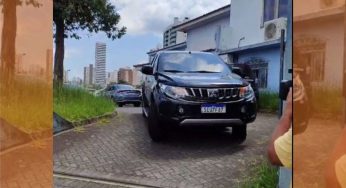 Preso em PG, ex-assessor de Bolsonaro, Filipe Martins, é levado para Curitiba