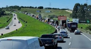 Concessionárias de pedágio alertam motoristas para lentidão em ‘horários de pico’ durante feriado