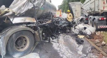 Colisão frontal entre caminhões na BR-277 deixa um morto e outro ferido