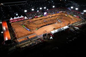 Norte-americano vence a primeira etapa do Arena Cross Brasil