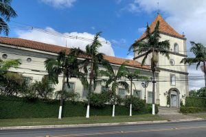 Mansão Réplica do Pateo do Collegio abre suas portas para visitação e leilão