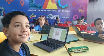 Com investimento de R$4 milhões, prefeitura entrega 1.225 notebooks para LACs