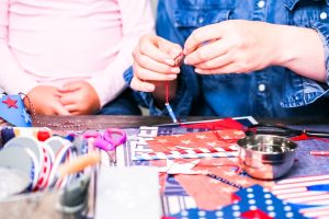 Mulheres representam a maioria em produção artesanal no país