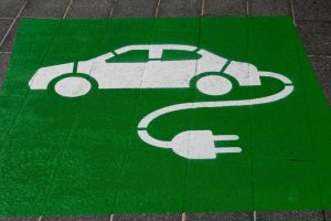 Eletrificados em alta no Brasil: vendas de carros elétricos batem recorde