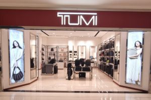 TUMI Travel inaugura duas novas lojas no brasil