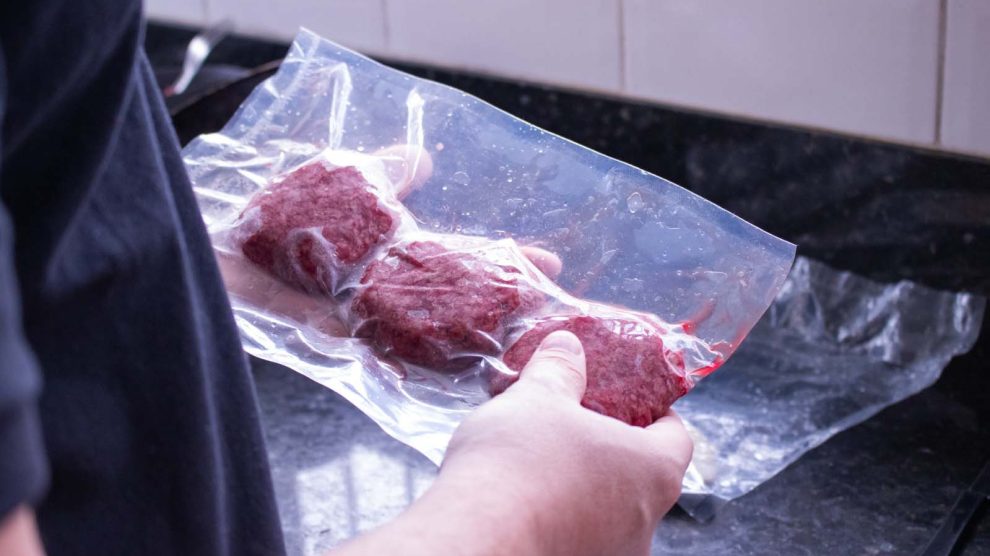 Apoiada pelo Estado, startup paranaense transforma fungos em “carne”