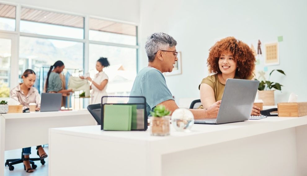 Dia do Estagiário: empresas investem em novos talentos