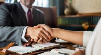 Como empresários brasileiros podem investir nos EUA