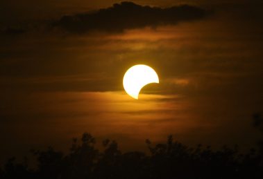 131023-ECLIPSE-SOL-PARCIAL