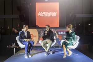 American Tourister renova contrato com Kaká como embaixador