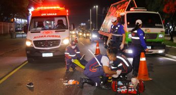 Idoso é atropelado por motociclista na Avenida Carlos Cavalcanti, em Ponta Grossa