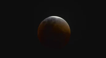 Eclipse parcial da Lua acontece nesta terça-feira e poderá ser visto em todo o país