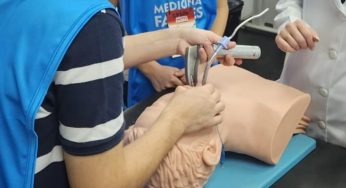 Médico por um dia: faculdade promove workshop de medicina