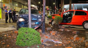 Veículo é atingido em cruzamento da região central de PG e motoristas ficam feridos
