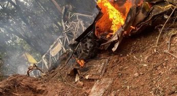 Quatro bombeiros e dois profissionais de saúde morrem em queda de helicóptero em MG