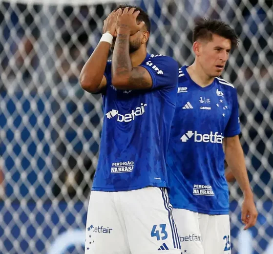 cruzeiro_joao_marcelo_e_lucas_romero_derrota_sul_americana