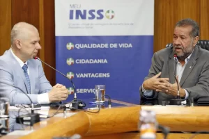 Novo cartão do INSS permite antecipar R$ 150 do benefício sem juros