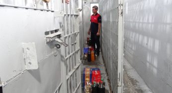 Detentos da Cadeia de Castro ganham panetones e donativos
