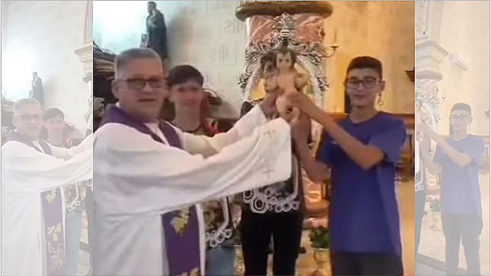 Padre Viraliza com parádia de música Boca no Trombone Padre viraliza com paródia de música famosa