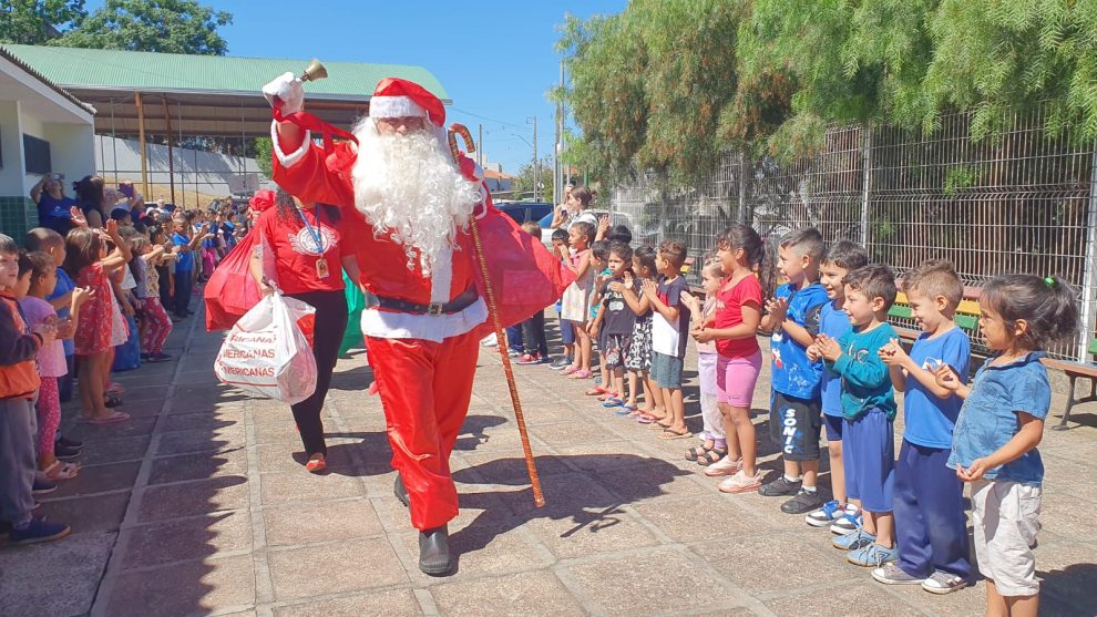 Papai Noel dos Correios nas escolas municipais 7 Boca no Trombone Papai Noel dos Correios nas escolas municipais 7