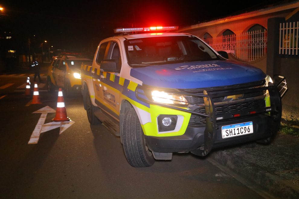 Motorista embriagado atropela pedestre e tenta fugir em Ponta Grossa Boca no Trombone Motorista embriagado atropela pedestre e tenta fugir em Ponta Grossa