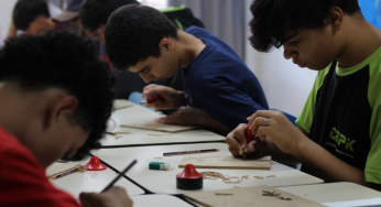 Casa do Piá recebe oficinas de gravura para adolescentes