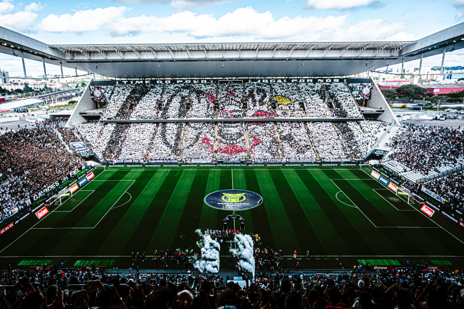 Paraná lidera doações para Arena Corinthians, atrás apenas de São Paulo
