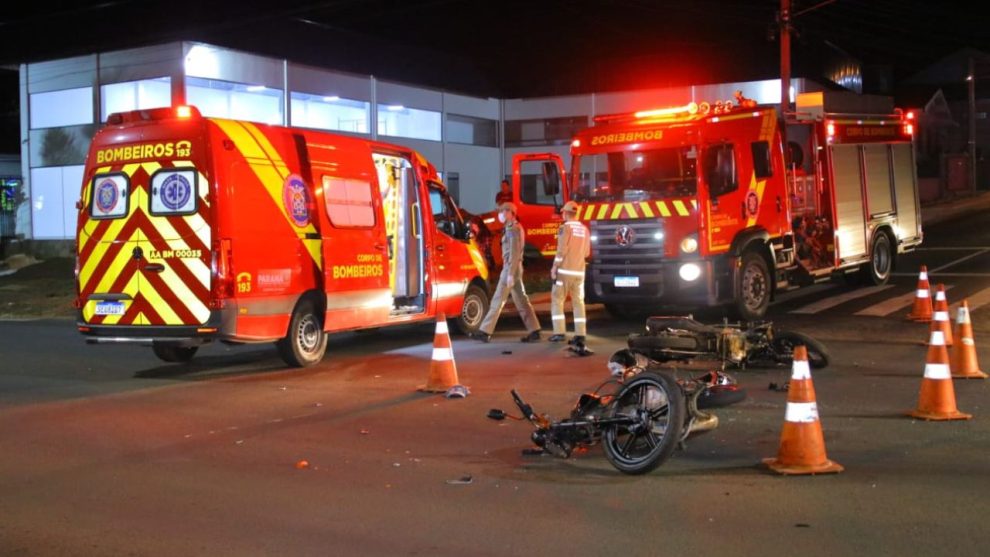 Colisão entre motos deixa feridos e mobiliza siate em Ponta Grossa Boca no Trombone Colisão entre motos deixa feridos e mobiliza siate em Ponta Grossa