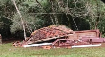 Bebê fica gravemente ferido após quiosque desabar em festa no Paraná