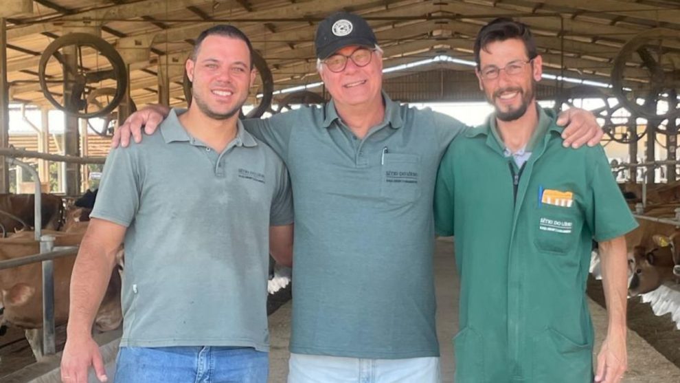 Maior criador de jersey do Brasil é cooperado da Frísia em Carambeí Boca no Trombone Maior criador de jersey do Brasil é cooperado da Frísia em Carambeí