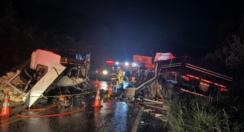 Colisão frontal entre dois caminhões mata motorista na BR-476