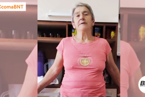 Familiares fazem vaquinha para cirurgia urgente de idosa em PG; saiba como ajudar Boca no Trombone Imagem mostra idosa de camiseta rosa e braços abertos