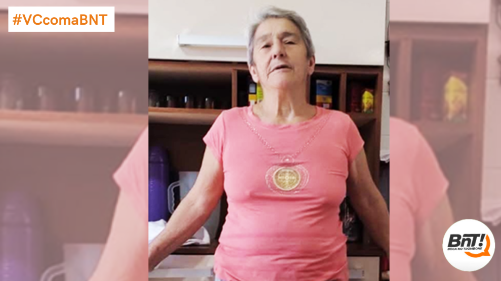 Familiares fazem vaquinha para cirurgia urgente de idosa em PG; saiba como ajudar Boca no Trombone Imagem mostra idosa de camiseta rosa e braços abertos