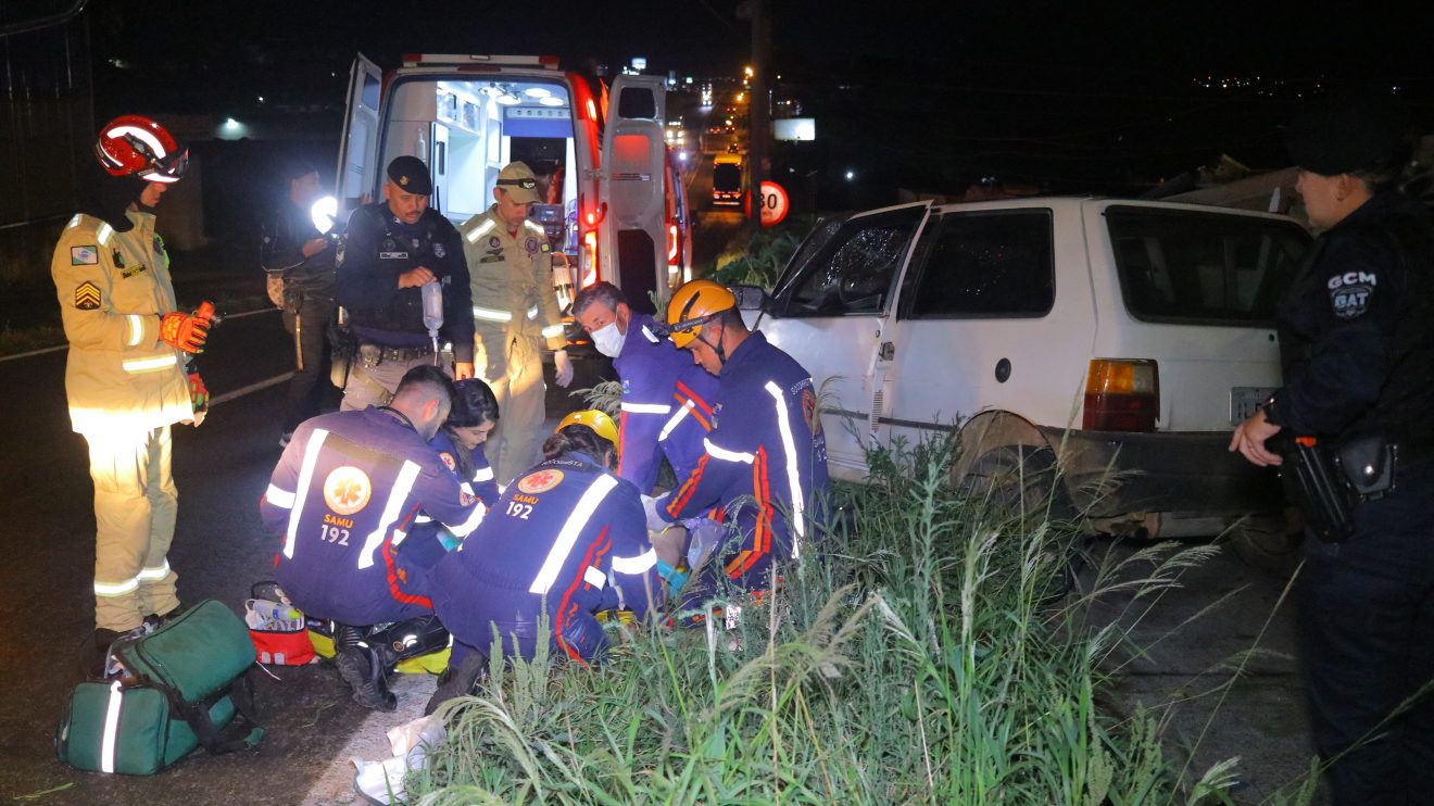 Motorista morre depois de bater contra o poste na PR-151 Boca no Trombone Motorista morre depois de bater contra o poste na PR-151