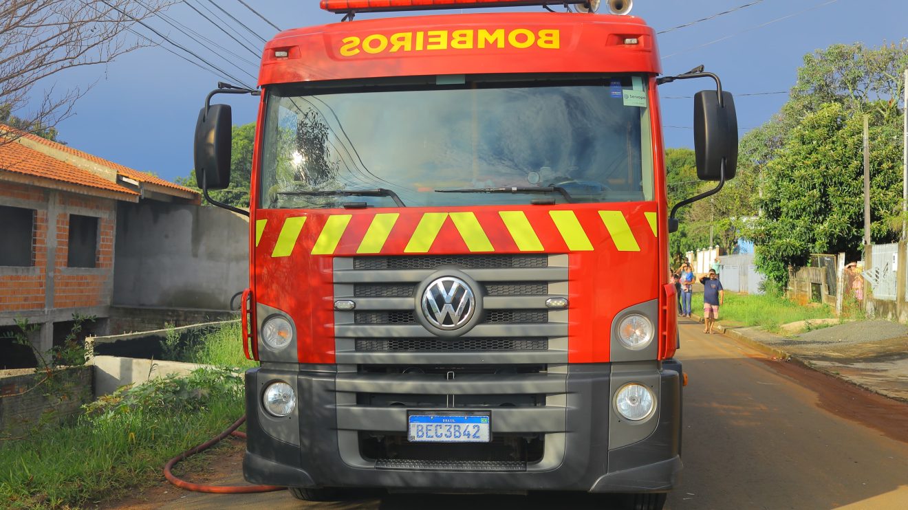 Fogo em residência em Uvaranas Boca no Trombone Fogo em residência em Uvaranas