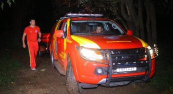 Homem fica ilhado em rio e é resgatado pelos bombeiros em Castro