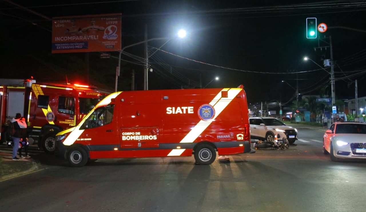 Colisão entre motos deixa feridos e mobiliza siate em Ponta Grossa Boca no Trombone Colisão entre motos deixa feridos e mobiliza siate em Ponta Grossa