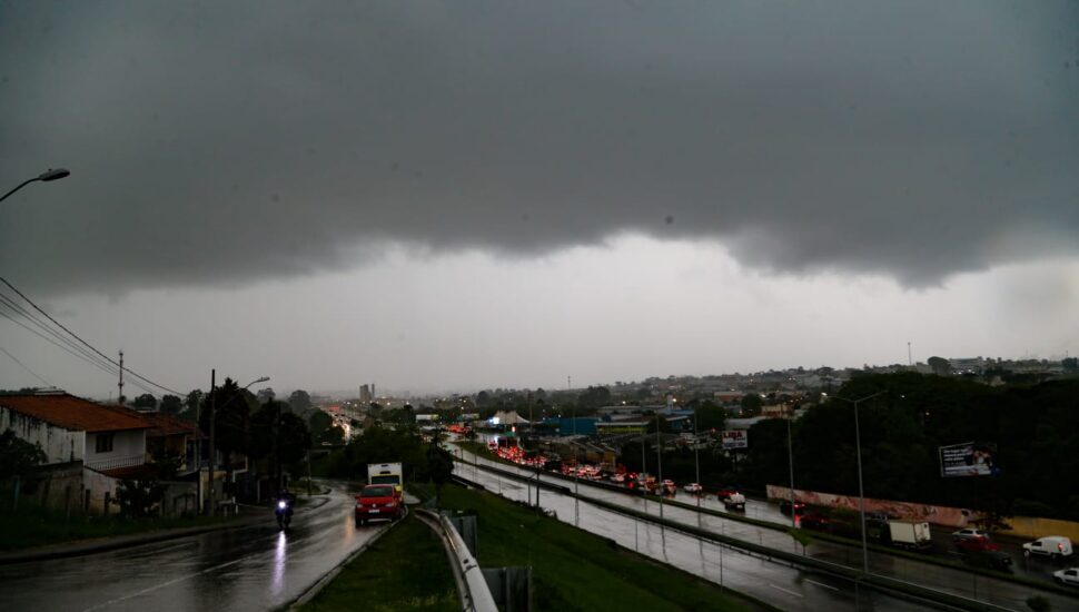 Instituto Nacional de Meteorologia emite alerta para tempestades em 260 cidades do Paraná Boca no Trombone Instituto Nacional de Meteorologia emite alerta para tempestades em 260 cidades do Paraná