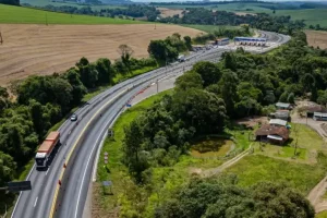 Desmonte de rochas interditará trecho da BR-277 em Irati nesta Quarta-feira