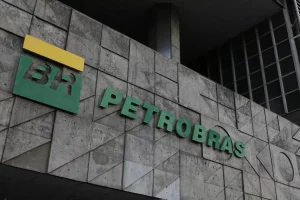 Petrobras convocará mais 1.780 aprovados em concurso de nível técnico Boca no Trombone Petrobras convocará mais 1.780 aprovados em concurso de nível técnico