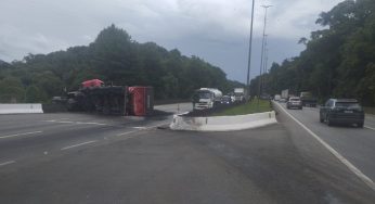 Colisão entre caminhão e viatura da concessionária interdita BR-376
