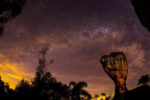 Parque Vila Velha promove Caminhada Noturna especial com alinhamento de sete planetas no dia 28 de fevereiro, sexta-feira Boca no Trombone Parque Vila Velha promove Caminhada Noturna especial com alinhamento de sete planetas no dia 28 de fevereiro, sexta-feira