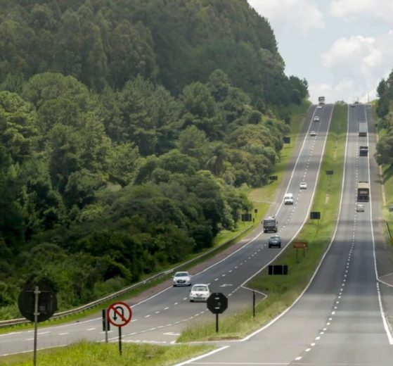 Rodovias dos Campos Gerais terão obras e manutenção neste fim de semana. Boca no Trombone Rodovias dos Campos Gerais terão obras e manutenção neste fim de semana.