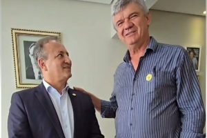 Prefeito de Jaguariaíva Apresenta Reivindicações ao Deputado Estadual Moacyr Fadel. Boca no Trombone Prefeito de Jaguariaíva Apresenta Reivindicações ao Deputado Estadual Moacyr Fadel.