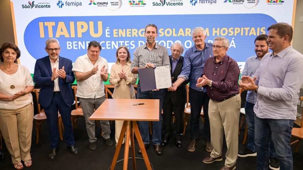 Usina solar será instalada no Hospital São Vicente de Paulo em Guarapuava para reduzir custos com energia Boca no Trombone Usina solar será instalada no Hospital São Vicente de Paulo em Guarapuava para reduzir custos com energia