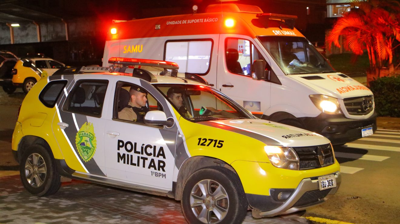 Ciclista fura preferencial e colide com caminhão guincho em Ponta Grossa Boca no Trombone Ciclista fura preferencial e colide com caminhão guincho em Ponta Grossa