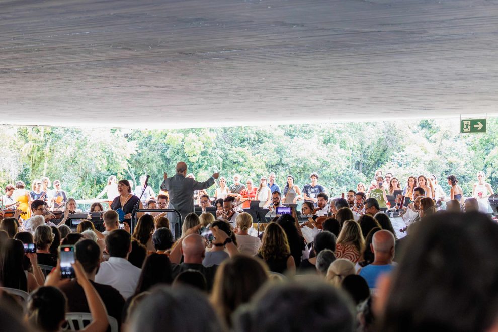 Orquestra Sinfônica do Paraná Inaugura Temporada em Grande Estilo no Museu Oscar Niemeyer Boca no Trombone Orquestra Sinfônica do Paraná Inaugura Temporada em Grande Estilo no Museu Oscar Niemeyer