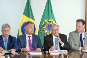 Governo zera tarifa de importação de 9 alimentos para reduzir preços Boca no Trombone Governo zera tarifa de importação de 9 alimentos para reduzir preços